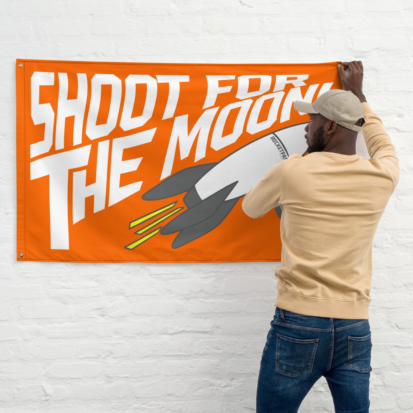 SHOOT FOR THE MOON | GYM FLAG
